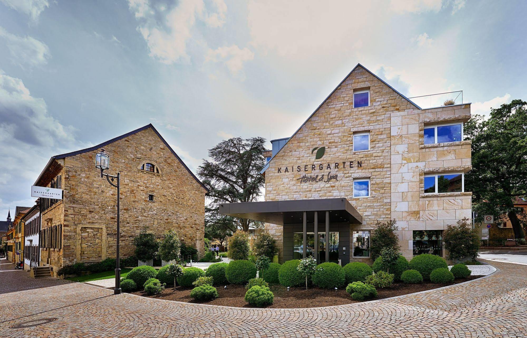 Kaisergarten Hotel Deidesheim Buitenkant foto
